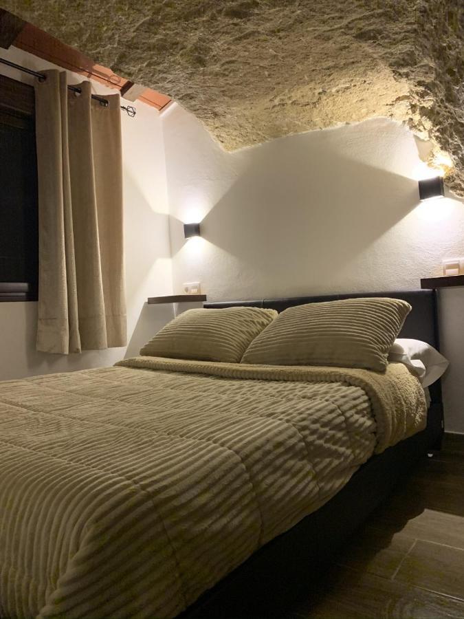 Apartamentos3Cuevas Setenil De Las Bodegas エクステリア 写真