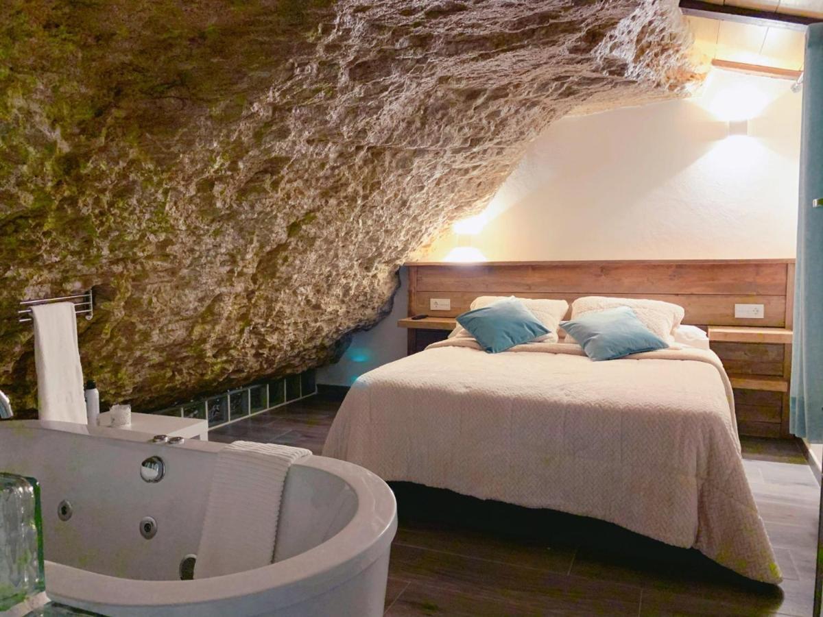 Apartamentos3Cuevas Setenil De Las Bodegas エクステリア 写真